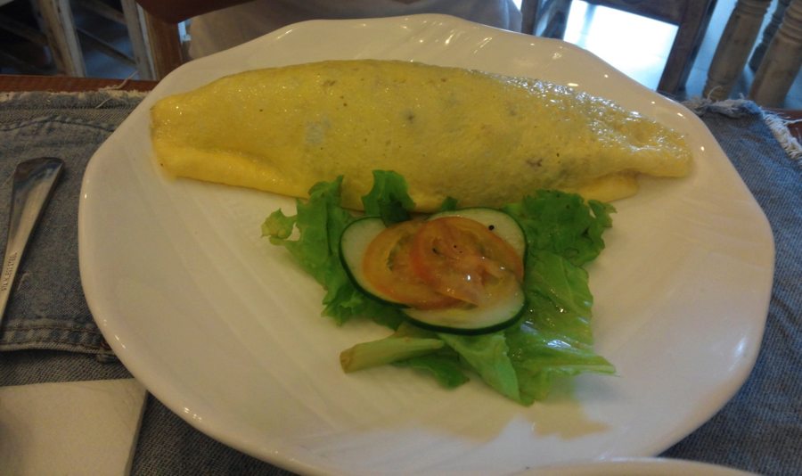 Binagoongan Omurice The Breakfast Table Sikatuna Village