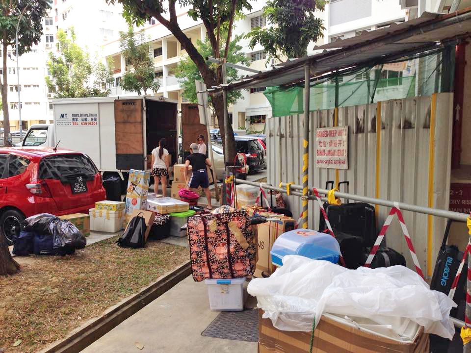 lorrie service moving out