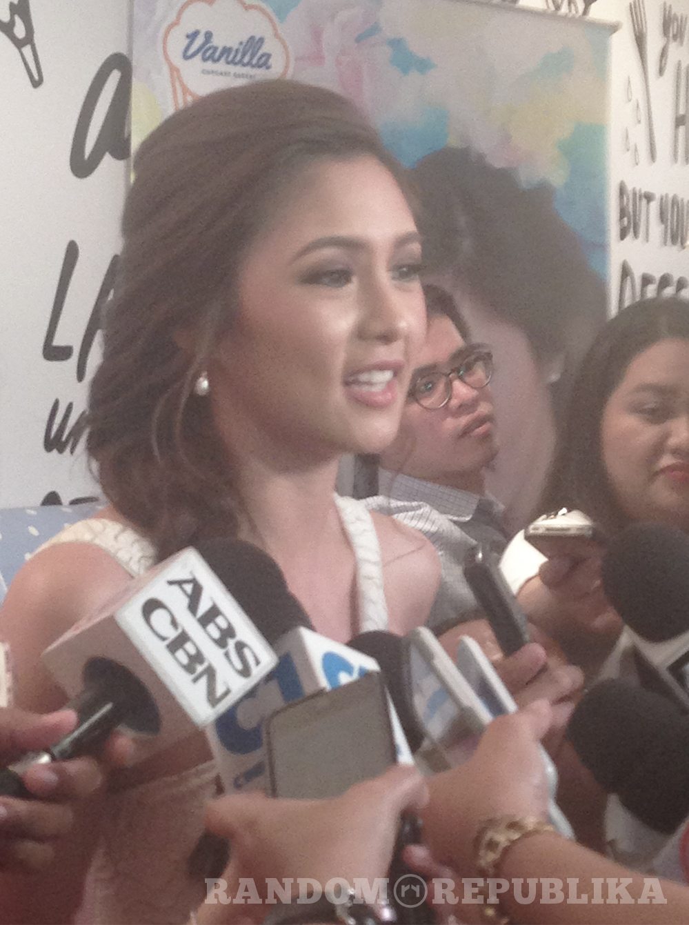 Kim Chiu Chinita Princess Mr. Right Vanilla Cupcake Bakery Xian Lim gerald anderson Maja Salvador Kimxi Album Press Conference Star Music 12