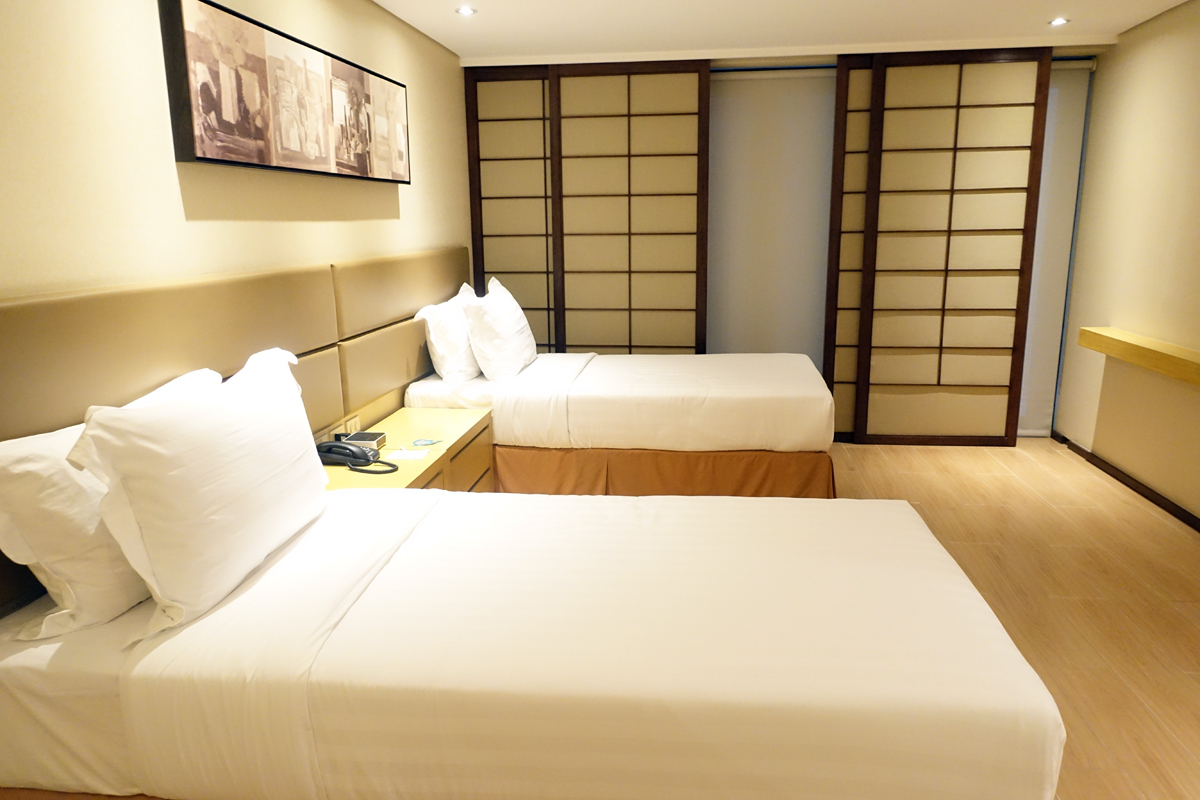 jin jiang inn makati bedroom