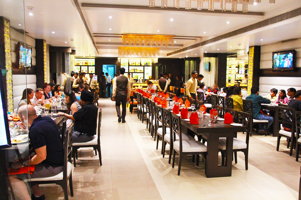 pinch-of-spice-agra-interiors-restaurant-punjabi-best-restaurant-in-agra