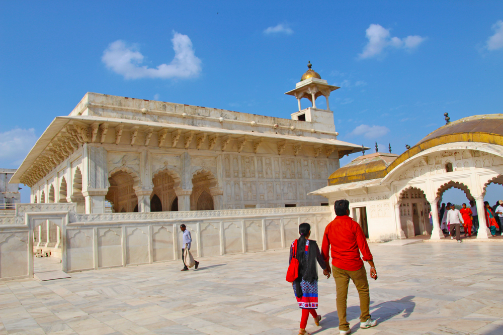 red-fort-palace-inside-agra