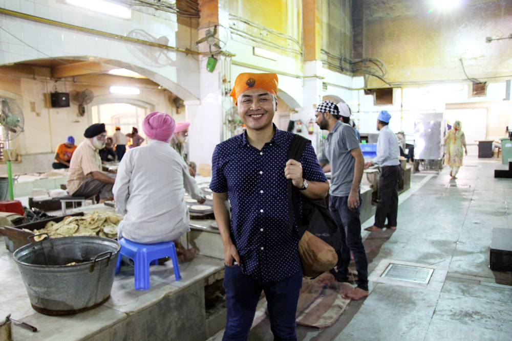 sikh-gurudwara-bangla-sahib-house-of-worship-delhi
