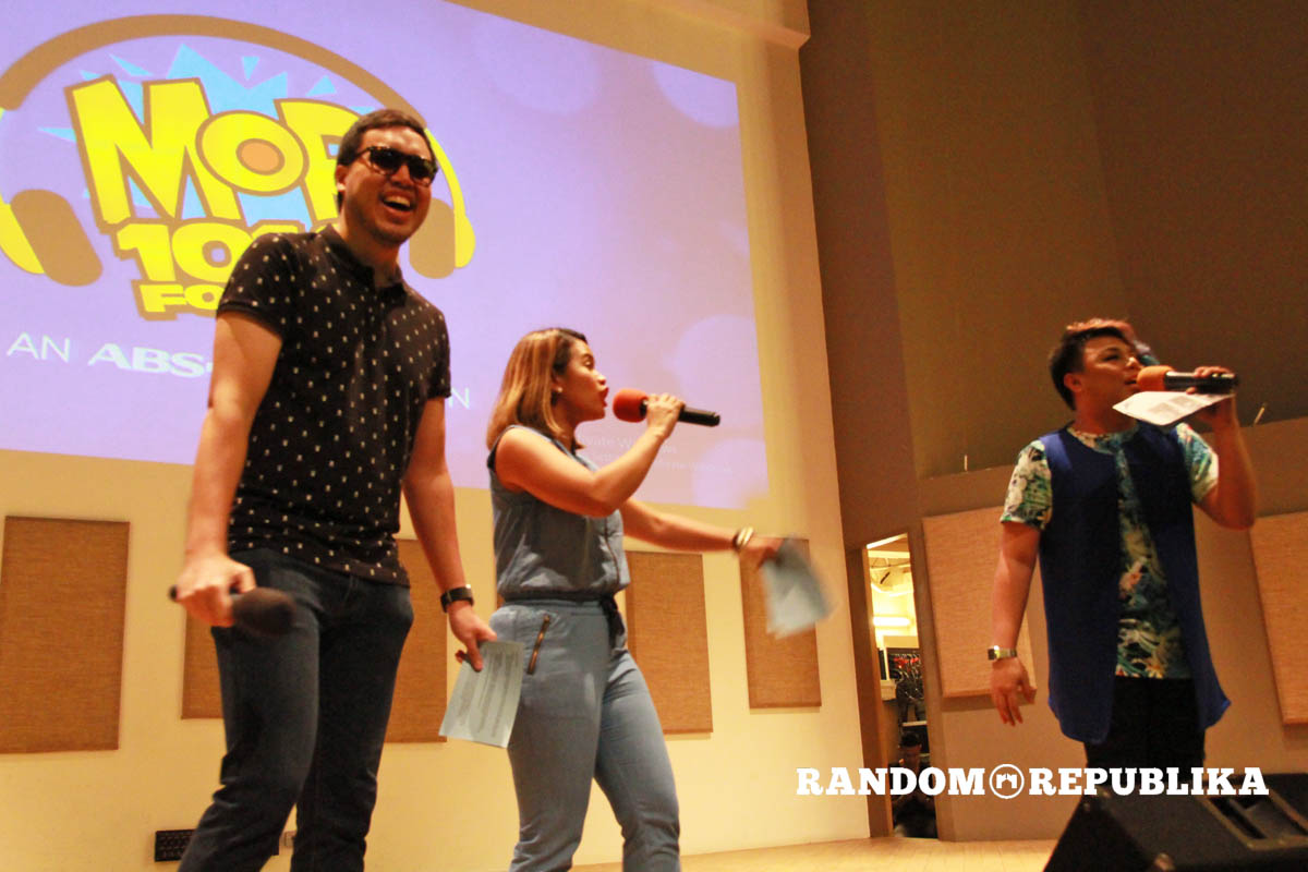 mor-djs-chacha-jhaiho-martin-games-stage