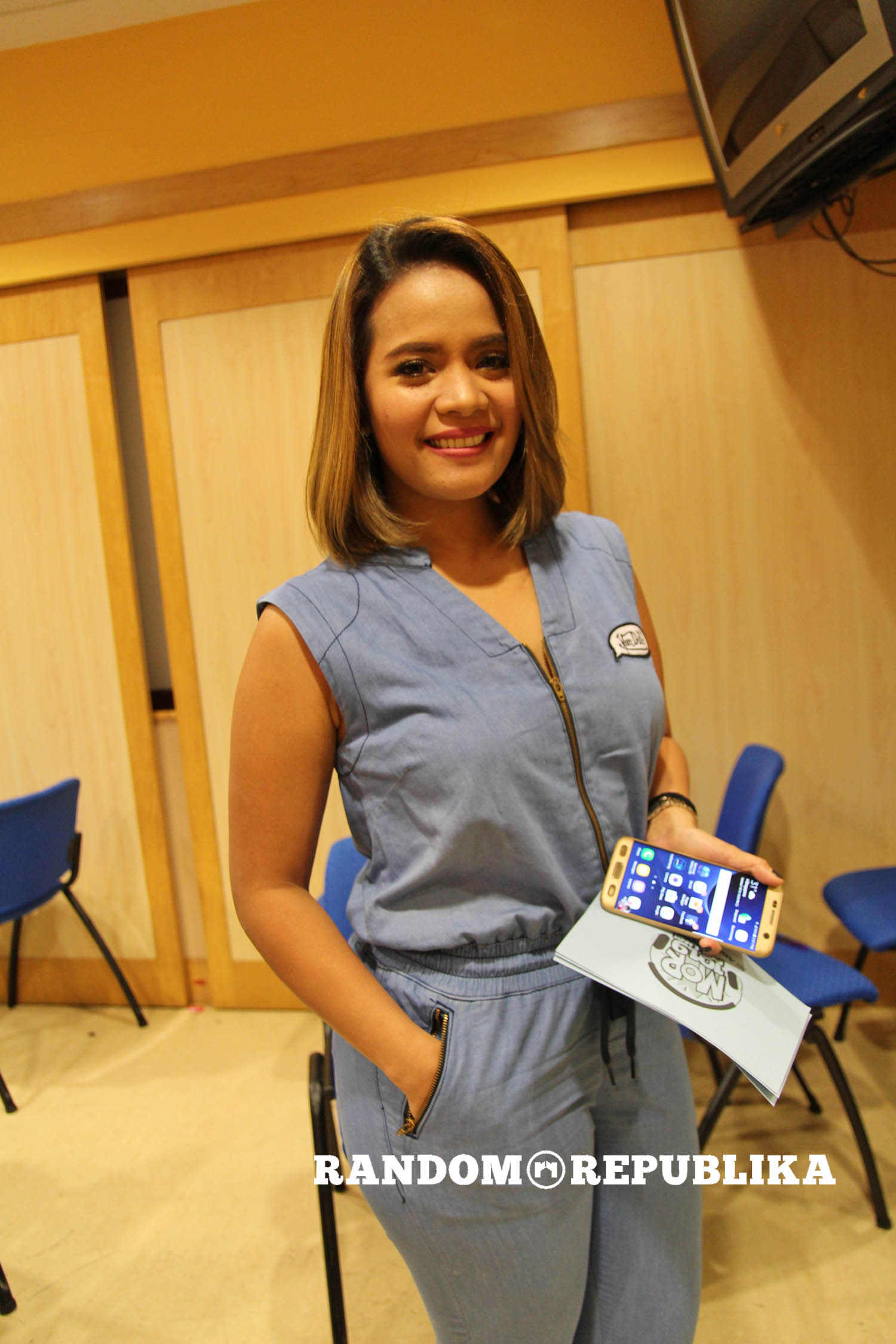 dj-chacha-babes-mor-live-in-singapore-concert