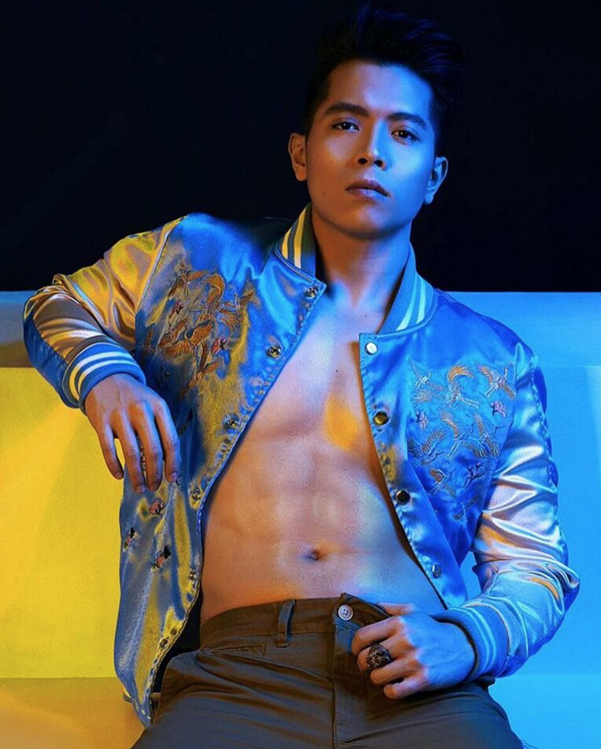 jason-dy-abs-topless-hot-pinoy-singer-rnb