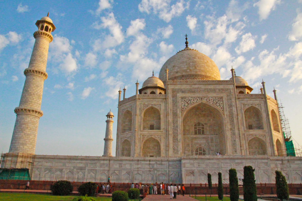 taj-mahal-mumtaz-history-india-agra-wonders-of-the-world