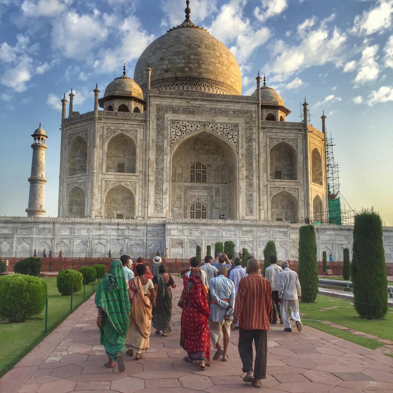 taj-mahal-with-pilgrims-local-indian-agra-india-visitors