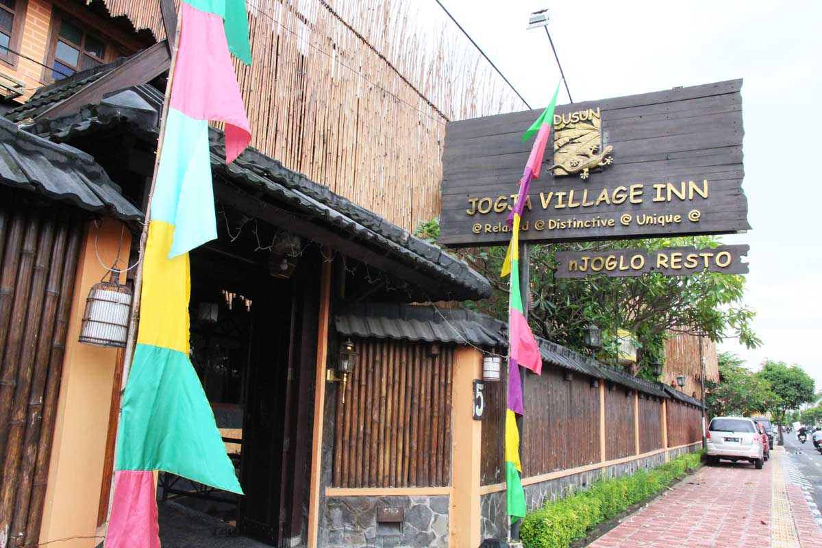 dusun-jogja-village-inn-facade-entrance-yogyakarta-indonesia