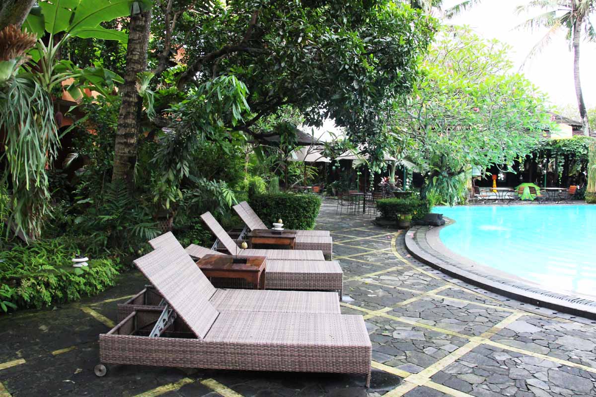 dusun-jogja-village-inn-swimming-pool-yogyakarta-indonesia
