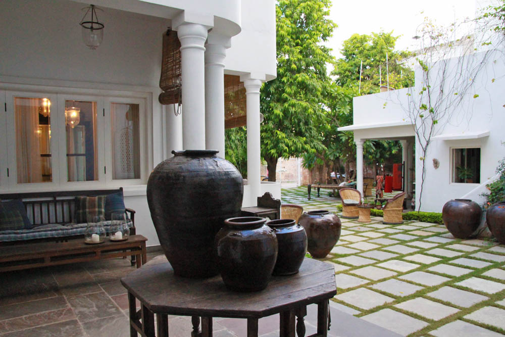 jobner-bagh-garden-area-lobby-jaipur-india